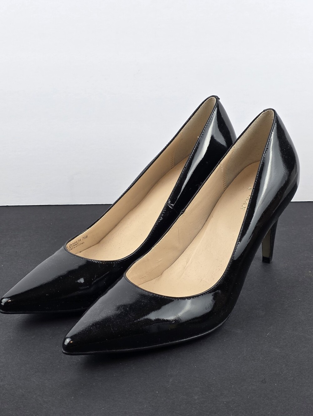 Cole Haan Women’s Pumps 7.5 B Black Patent Leather Pointed Toe Heels